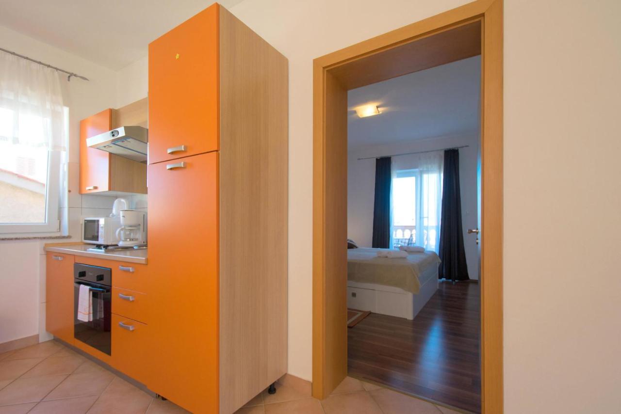 Apartments Mladenka มาลินสกา ภายนอก รูปภาพ